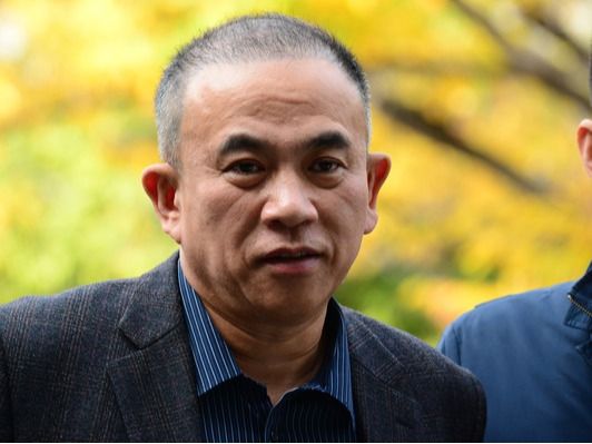 ▲ 김건희 여사 공천 개입 의혹 핵심 당사자인 명태균 씨가 지난 14일 오후 영장실질심사를 받기 위해 경남 창원시 성산구 소재 창원지방법원에 출석하고 있다. 사진=뉴시스