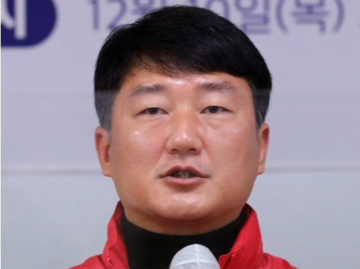 ▲ 양경수 기호3번 위원장 후보가 10일 오전 서울 중구 민주노총에서 열린 '민주노총 결선 투표 후보자-언론사 초청 합동토론회'에서 발언하고 있다.