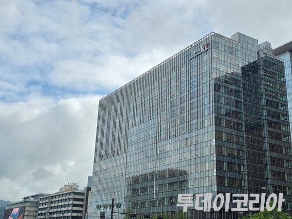 ▲ KT 광화문 사옥 전경. 사진=투데이코리아