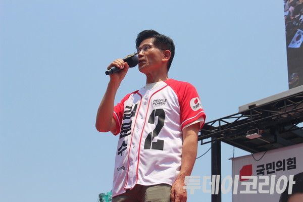 ▲ 김문수 전 국민의힘 대선후보가 지난 6월 서울 강남구 삼성동 코엑스 동문 앞에서 열린 집중유세에서 발언하고 있다. 사진=투데이코리아