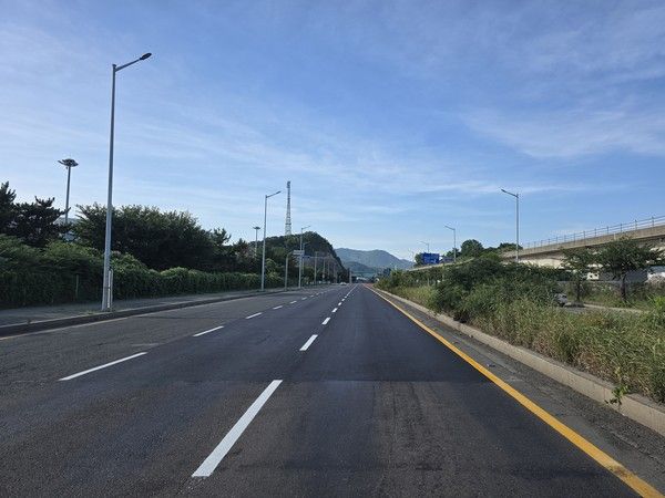 ▲ 부산항 신항 임항도로 보수 공사 이후 전경. 사진=부산항만공사