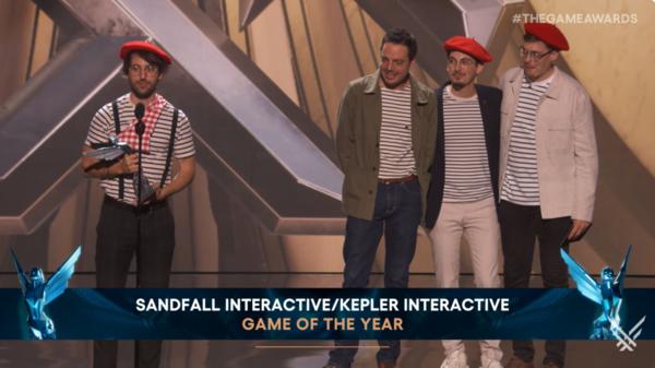 ▲ TGA서 ‘GOTY(올해의 게임)’를 수상한 샌드폴 인터랙티브 ‘클레르 옵스퀴르: 33원정대’ 개발팀. 사진=TGA 유튜브 갈무리