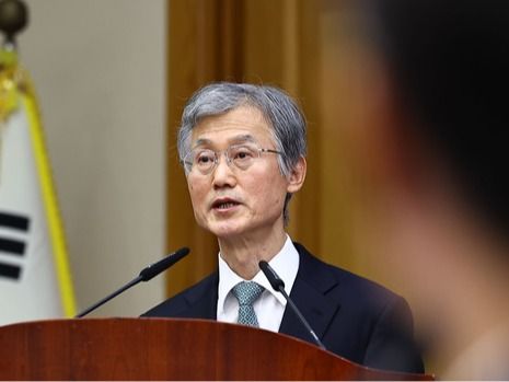 ▲ 조희대 대법원장이 5일 서울 서초구 대법원에서 열린 전국법원장회의에서 인사말을 하고 있다. 사진=뉴시스