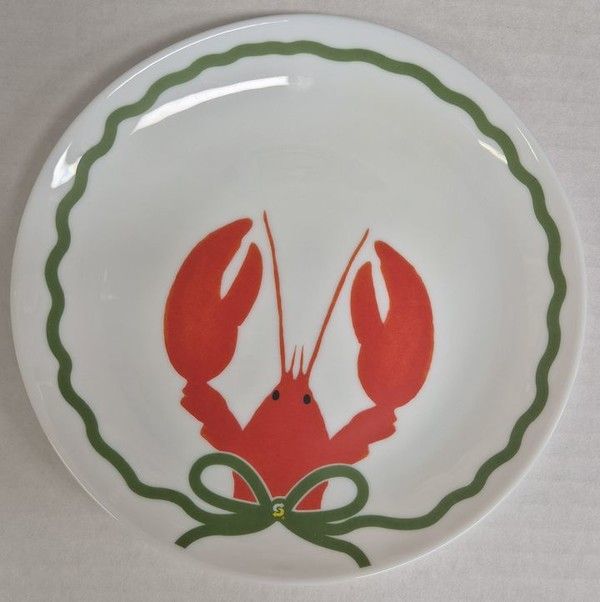 ▲ 식품의약품안전처는 샌드위치 프랜차이즈 써브웨이에서 사은품으로 제공된 접시가 중금속(카드뮴) 기준 초과 검출로 판매 중단 및 회수 조치한다고 밝혔다. 사진=식약처