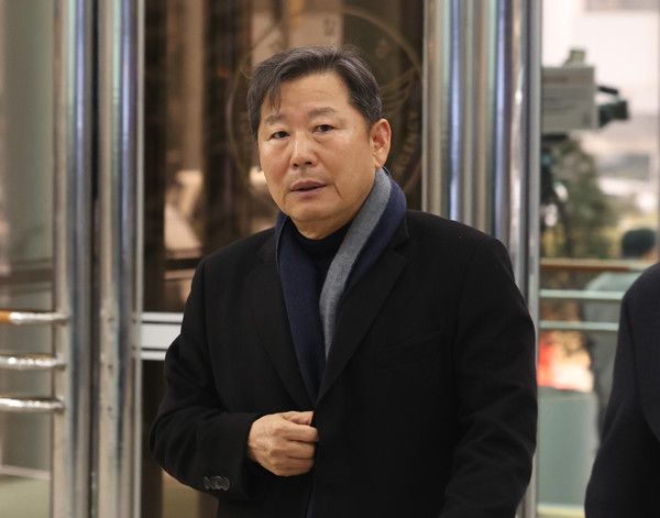 ▲ 이철규 국민의힘 의원이 지난 1월6일 서울 서대문구 경찰청에서 민주노총 경찰 폭행사건, 대통령 권한 대행 지시 불응 사태 등과 관련한 항의 방문을 하기 위해 이동하고 있다. 사진=뉴시스