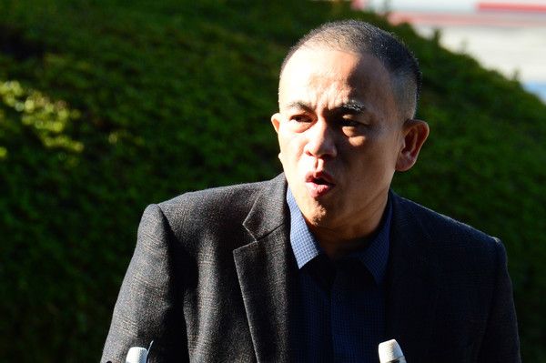 ▲ 김건희 여사 공천 개입 의혹 핵심 당사자인 명태균 씨가 9일 오전 2차 검찰 조사를 받기 위해 경남 창원시 성산구 창원지방검찰청으로 출석해 취재진의 질문을 받고 있다. 2024.11.09. 사진=뉴시스