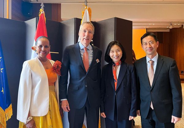 ▲ 최호정 서울시의회 의장(오른쪽에서 2번째)이 지난 24일 주한네덜란드대사관이 주최한 킹스데이 리셉션에 참석했다. 사진=서울특별시의회