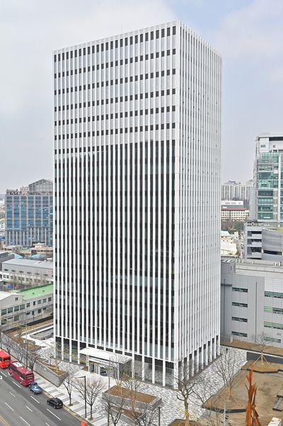 ▲ 경기도 성남 소재 대유위니아타워 종합R&D센터 전경. 사진=대유위니아그룹