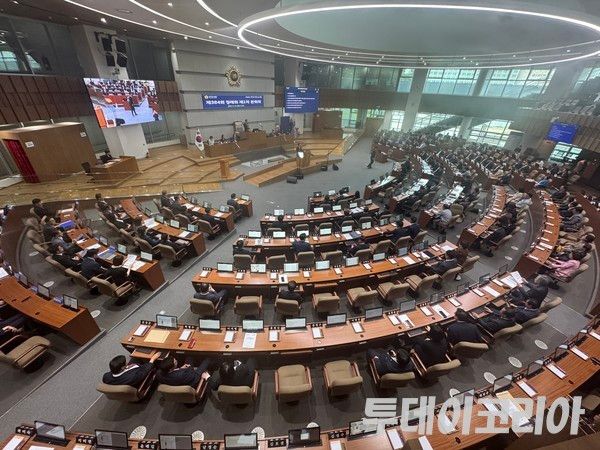 ▲ 10일 경기도의회가 제384회 정례회 제1차 본회의를 개최하고 있다. 사진=진민석 기자