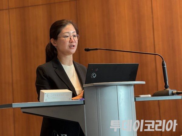 ▲ 17일 김현정 한국IBM 컨설팅 대표가 여의도 국제금융센터 더 포럼에서 개최된 ‘AI 인사이트 포럼’에서 발언하고 있다. 사진=진민석 기자