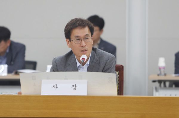 ▲ 함진규 한국도로공사 사장이 지난 16일 열린 ‘2025년 제1차 내부통제위원회’에서 내부통제의 중요성을 강조하고 있다. 사진=한국도로공사