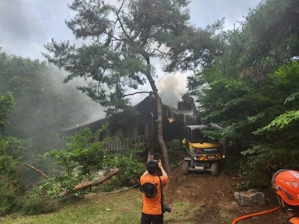 ▲ 송석정 화재 현장. 사진=성북구청