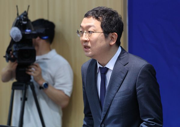 ▲ 정민영 순직 해병 특검팀 특검보가 7일 오전 서울 서초구 이명현 순직 해병 특별검사 사무실에서 정례 브리핑을 하고 있다. 2025.07.07. 사진=뉴시스