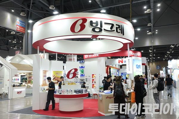 ▲ 10일 킨텍스에서 진행된 ‘서울푸드 2025’에 마련된 빙그레 부스. 사진=투데이코리아