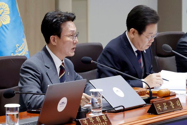 ▲ 김민석 국무총리가 지난 5일 서울 용산 대통령실 청사에서 열린 국무회의에서 인사말을 하고 있다. 사진=뉴시스