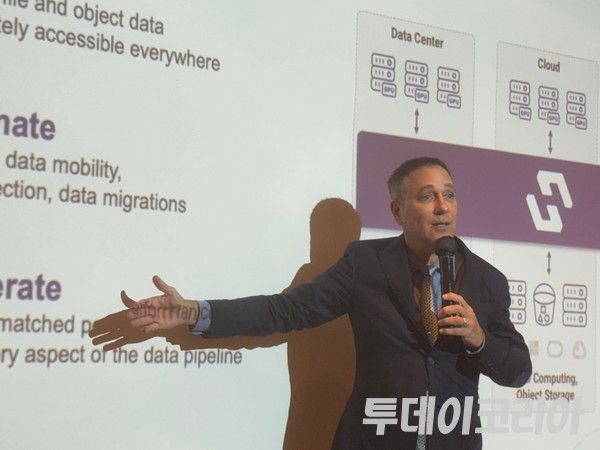 ▲ 8일 데이비드 플린 해머스페이스 CEO(최고경영자)가 서울 중구 웨스틴조선 서울에서 진행된 한국 진출 전략 발표회에서 발언하고 있다. 사진=진민석 기자