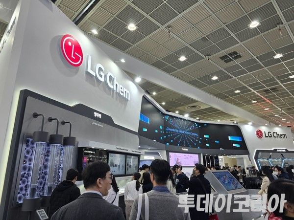 ▲ 인터배터리 2025에 참가한 LG화학 부스 모습. 사진=투데이코리아