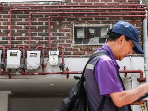 ▲ 서울 용산구의 한 빌라촌에 가스계량기와 전기계량기가 설치돼 있다. 사진=뉴시스