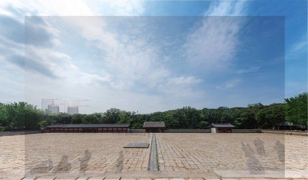 ▲ 서울시가 종로구 세운4구역 재정비 사업으로 들어설 고층 건물과 비슷한 높이의 애드벌룬을 띄워 종묘에서 촬영한 실증 사진을 공개했다. 사진=서울시