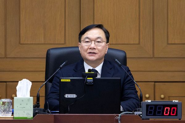 ▲ 박영재 법원행정처장이 25일 오후 서울 서초구 대법원 청사에서 열린 전국법원장회의 임시회의에서 모두발언을 하고 있다. 사진=뉴시스