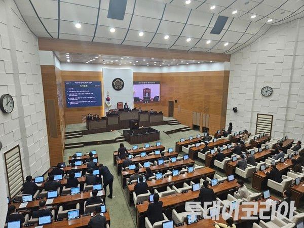 ▲ 13일 서울특별시의회 제334회 임시회 제3차 본회의가 열리고 있다. 사진=이기봉 기자