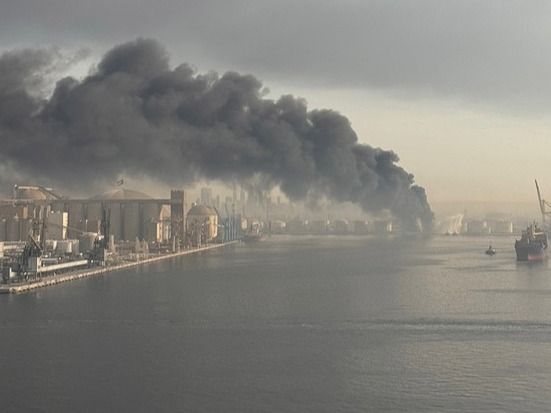 ▲ 우리 선원이 직접 촬영한 호르무즈 인접 아랍에미리트 제벨알리항. 사진=전국해상선원노동조합연맹/뉴시스