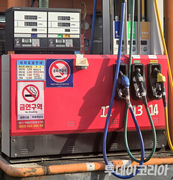 ▲ 서울시내 한 주유소의 주유기기. 사진=투데이코리아