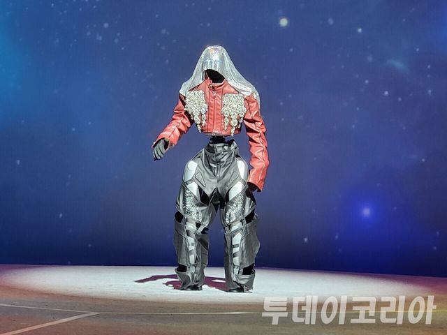 ▲ ‘갤럭시 로봇파크’에서 열린 미디어데이에서 로봇들이 퍼포먼스를 선보이고 있다. 사진=투데이코리아