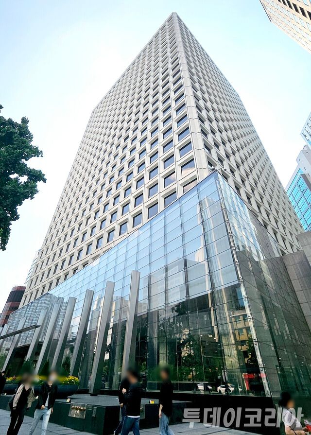 ▲ ▲ 서울 중구 태평로에 위치한 삼성 본관. 사진=이기봉 기자