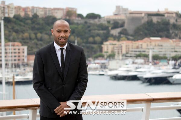 프랑스 21세 이하 팀 감독 티에리 앙리. 사진┃뉴시스/AP