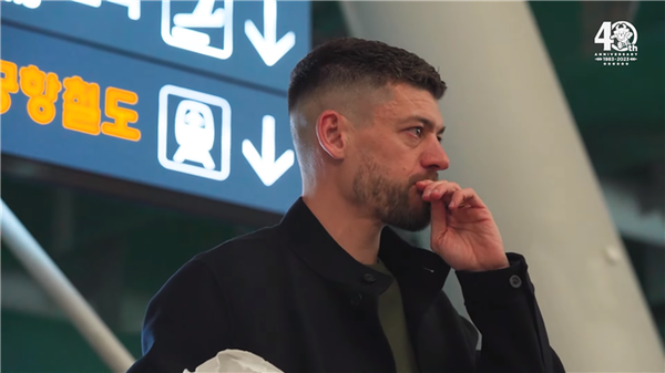 눈물을 흘리는 오스마르. 사진┃FC서울