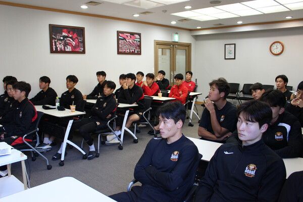 한국프로축구선수협회가 진행한 스포츠인권발전세미나. 사진┃한국프로축구선수협회