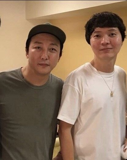 듀오 컨츄리꼬꼬 멤버 탁재훈과 신정환. 사진┃탁재훈 SNS