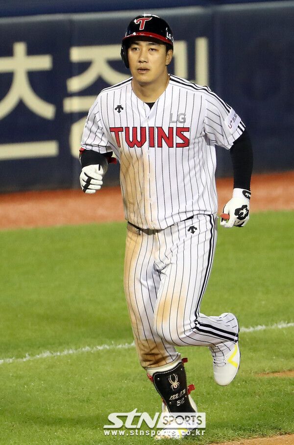 LG 트윈스 이천웅. 사진┃뉴시스