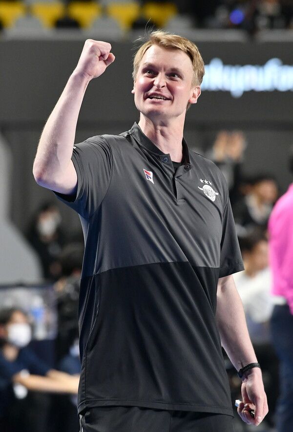 대한항공 토미 틸리카이넨 감독. 사진┃KOVO