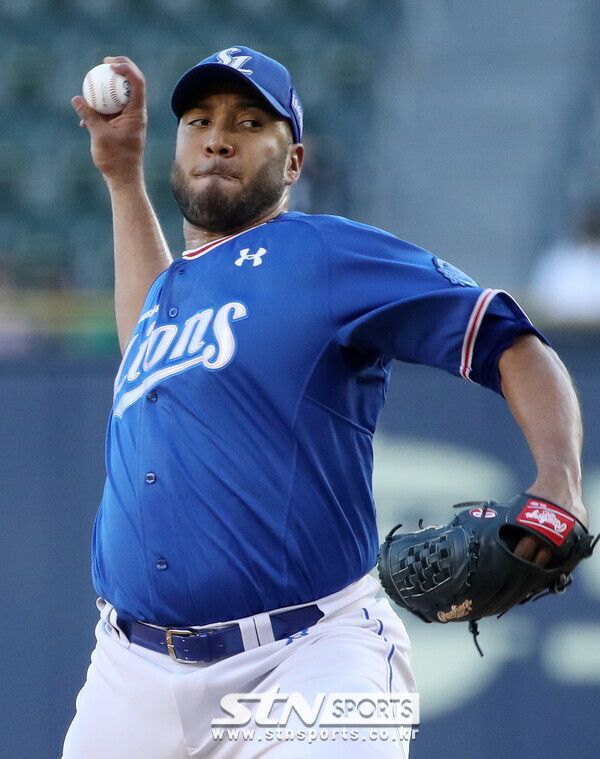 삼성 라이온즈 외국인 투수 알베르트 수아레스. 사진┃뉴시스