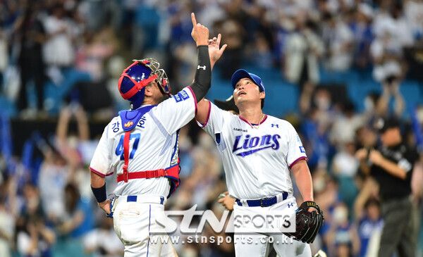 강민호(좌측)와 오승환(우측). 사진┃뉴시스