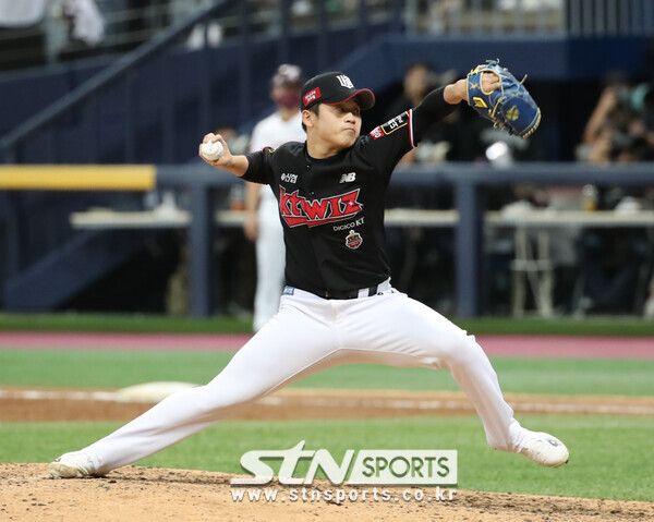 KT 위즈의 반등에 힘을 보태고 있는 박영현. 사진┃뉴시스