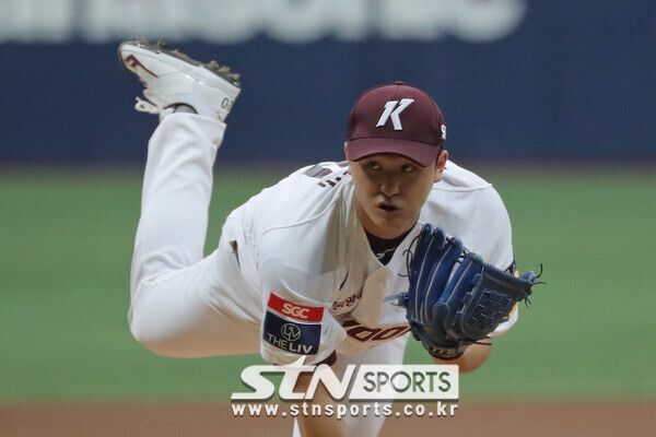 키움 히어로즈에서 LG 트윈스로 떠나는 최원태. 사진┃뉴시스