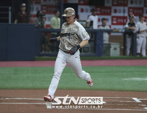 키움 히어로즈 외야수 김준완. 사진┃뉴시스
