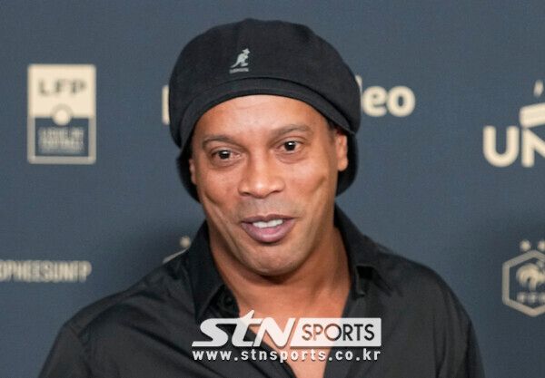 최근 시상식에서의 호나우지뉴. 사진┃뉴시스/AP