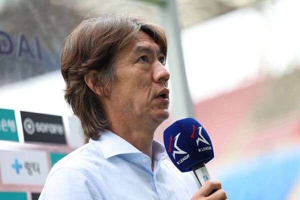 K리그1 울산현대와 3년 연장 계약한 홍명보 감독. 사진┃울산현대