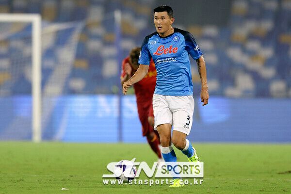 SSC 나폴리 시절의 김민재. 사진┃뉴시스/AP