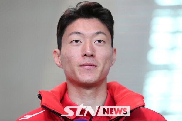 [오피셜] ‘불법 촬영 혐의’ 황의조, 노리치 임대 돌연 조기 종료...노팅엄 복귀! ‘커리어 꼬였다!’ 사진┃뉴시스