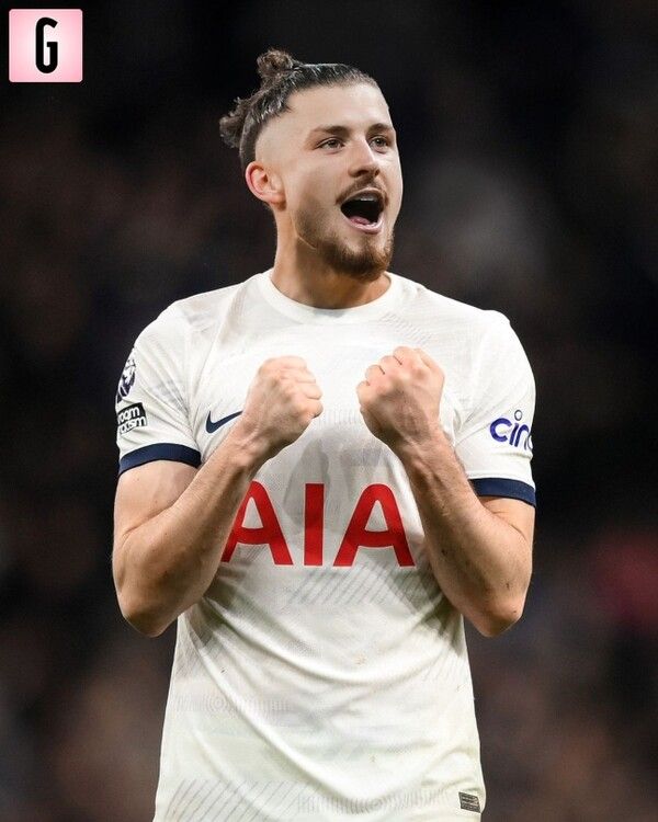 라드구신은 1m 91cm의 장신 센터백으로 수비력이 안정적이고, 탄탄한 피지컬을 활용한 제공권 능력이 뛰어나다는 평가다. 특히, 후방 빌드업 능력도 훌륭하다는 평가를 받는다. 특히, 공격을 전개 시 최후방에서부터 패스하길 원하는 포스테코글루 감독의 전술 스타일과 적중한다는 평가다.