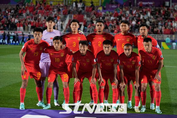 중국은 13일 오후 11시 30분(이하 한국시간) 카타르 도하의 압둘라 빈 칼리파 스타디움에서 열린 타지키스탄과 '2023 아시아축구연맹(AFC) 카타르 아시안컵' A조 1차전에 나서 득점없이 무승부를 거뒀다. 사진┃뉴시스/AP