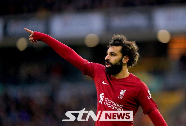 살라의 에이전트에 의하면 부상이 생각했던 것보다 더 심각하다. 21~28일 정도 전력에서 이탈할 예정이다. 영국으로 복귀해 집중 재활 치료에 전념할 예정이며 상태에 따라 이집트 대표팀 복귀가 결정된다. 사진┃뉴시스/AP