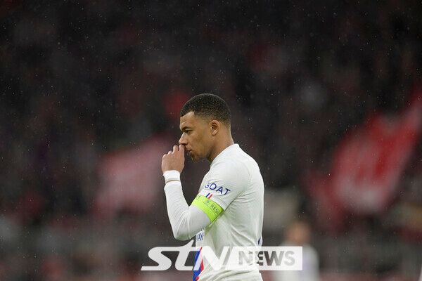 사진┃‘충격 뒷통수’ 음바페 레알 마드리드 이적 아니다? 이강인과 파트너십 계속? “미래 합의 없었어” 뉴시스/AP