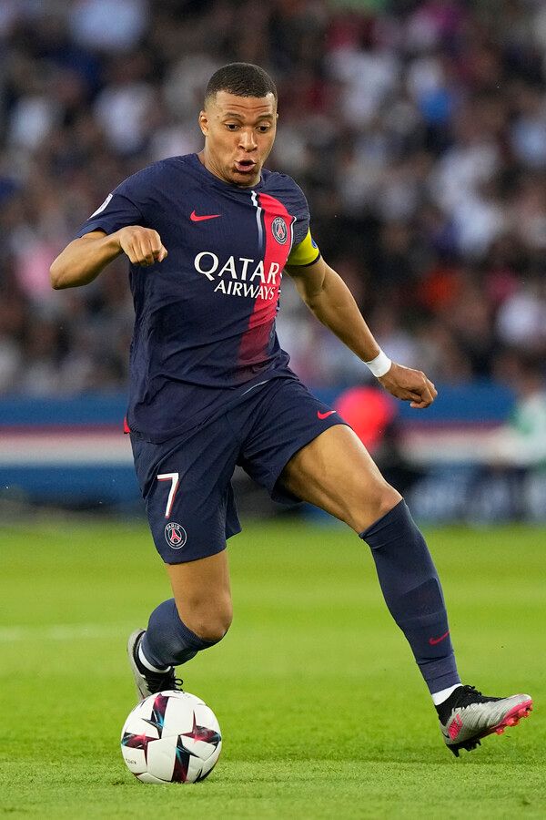 사진┃사진┃‘충격 뒷통수’ 음바페 레알 마드리드 이적 아니다? 이강인과 파트너십 계속? “미래 합의 없었어” 뉴시스/AP