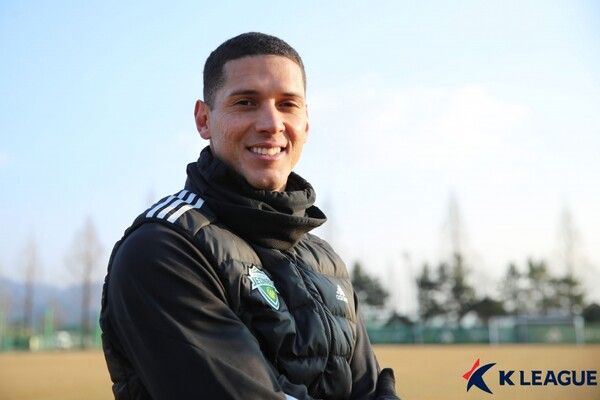 전북현대 공격수 티아고. “공격수이기에 당연히 욕심이 난다. 골로서 존재감을 보여줘야 하는 위치다. 전북을 위해서도 득점왕이 필요하다. 노려보고 싶다”고 다짐했다. 사진┃한국프로축구연맹